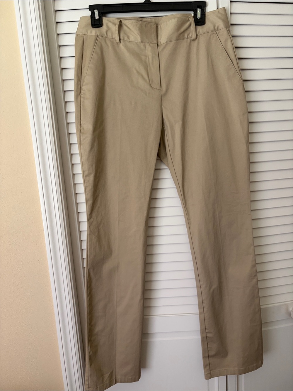 IZOD Khaki Straight Leg Dress Pants